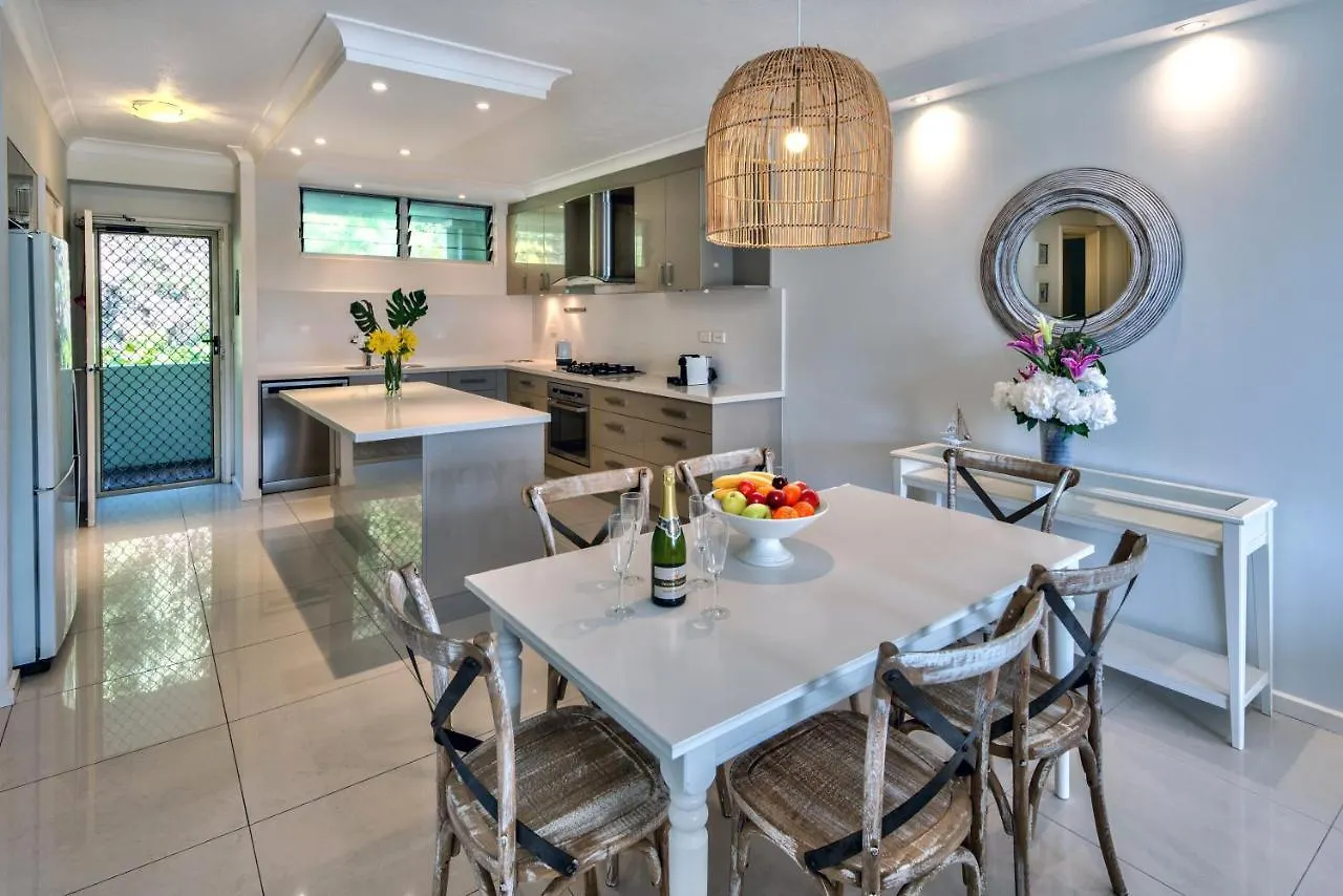 2 Bedroom Poinciana Apartamento