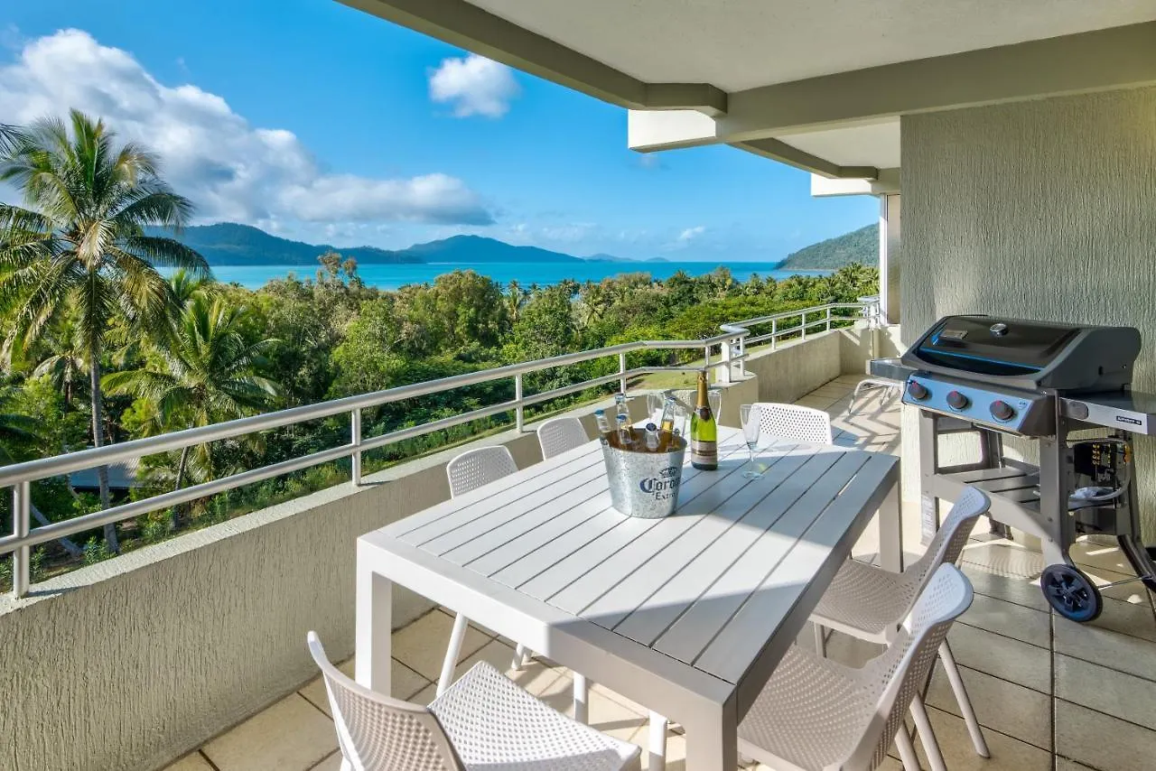 2 Bedroom Poinciana * Isla Hamilton