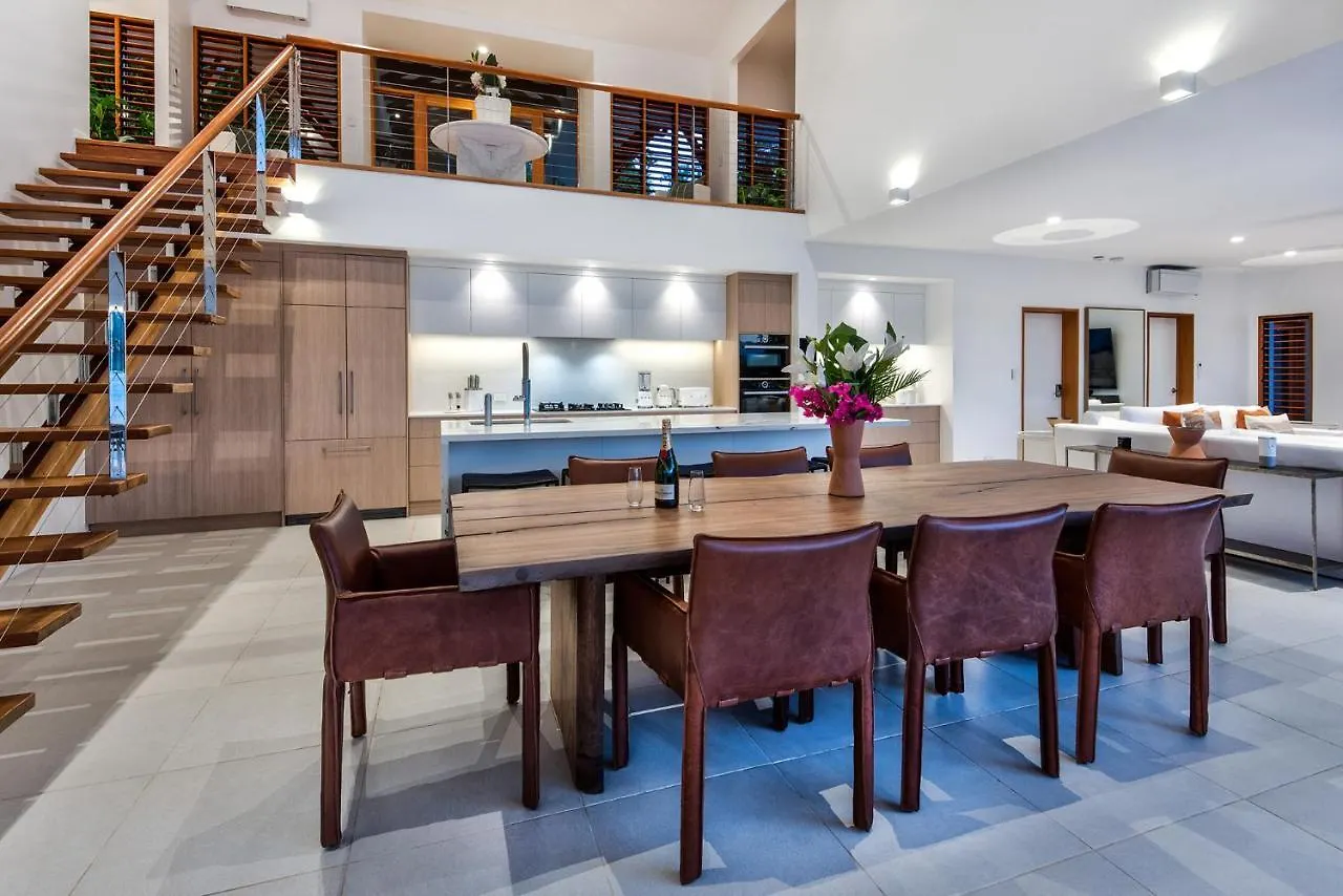 Lotus House On By Hiha