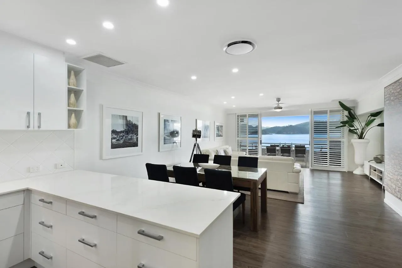 Apartment Frangipani Beachfront 202 On By Hamorent Hamilton Island
