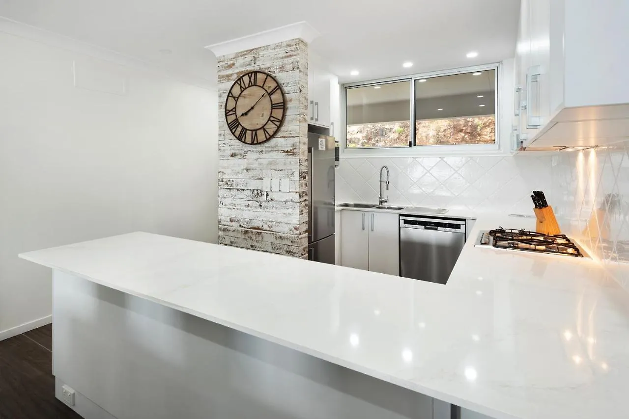 Frangipani Beachfront 202 On By Hamorent Apartment Hamilton Island