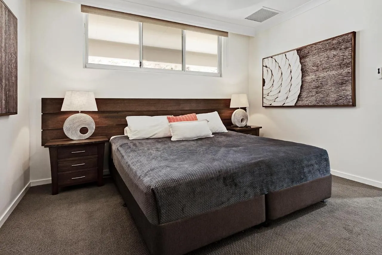 Frangipani Beachfront 202 On By Hamorent Apartment