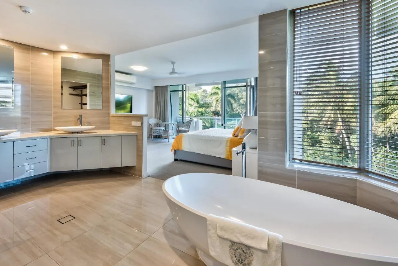 Yacht Harbour Tower 2, - Million Dollar Views, Buggy & Valet Service Hamilton Island