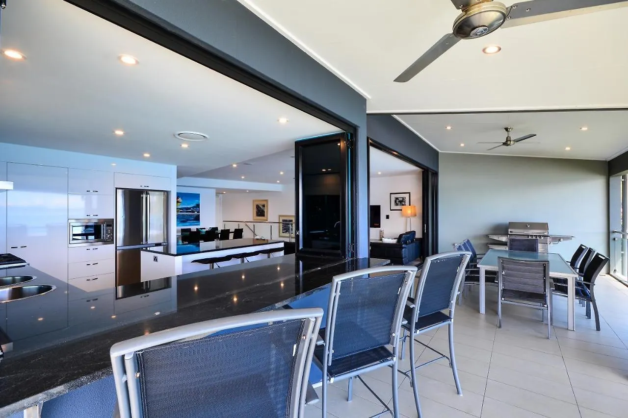 Edge Waterfront Appartement *