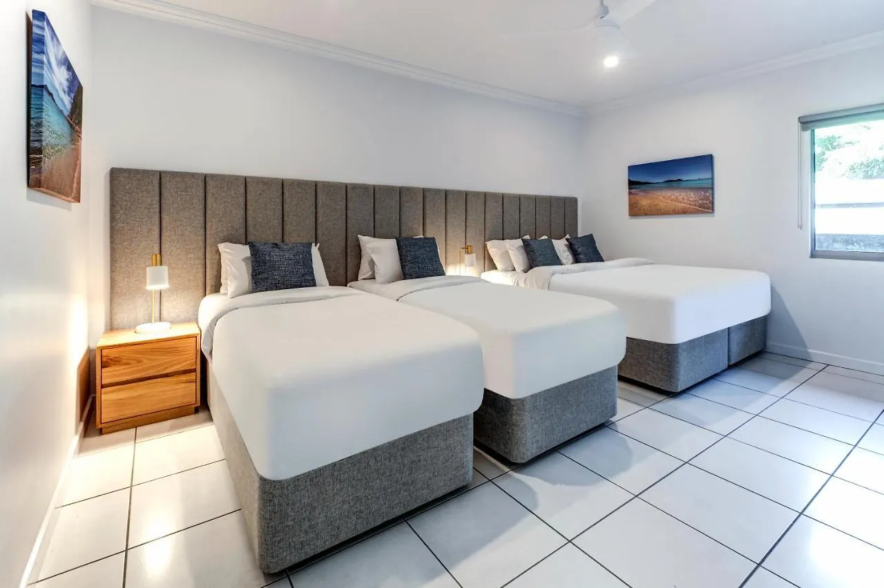 Apartment Blue Water Views 16 - 3 Bedroom Penthouse With Ocean Views *