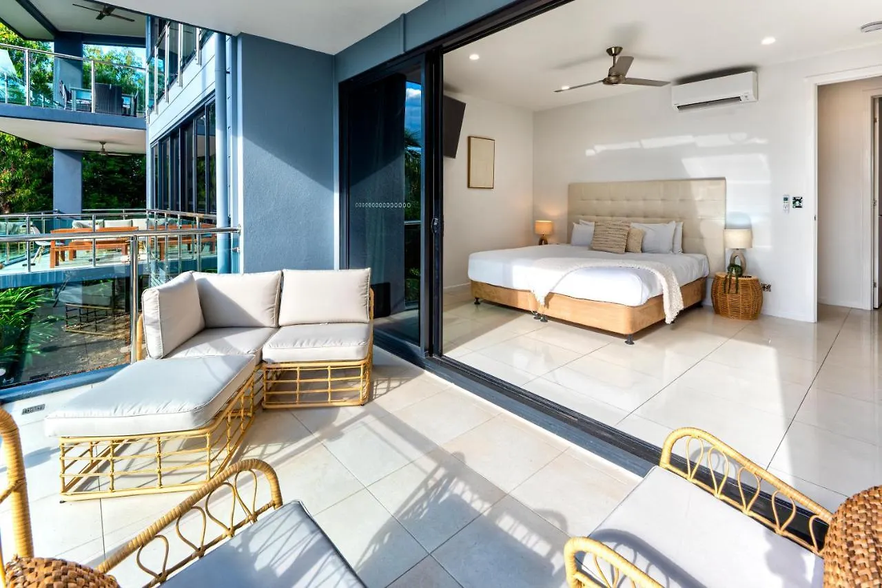 Pinnacle On By Hiha 3*