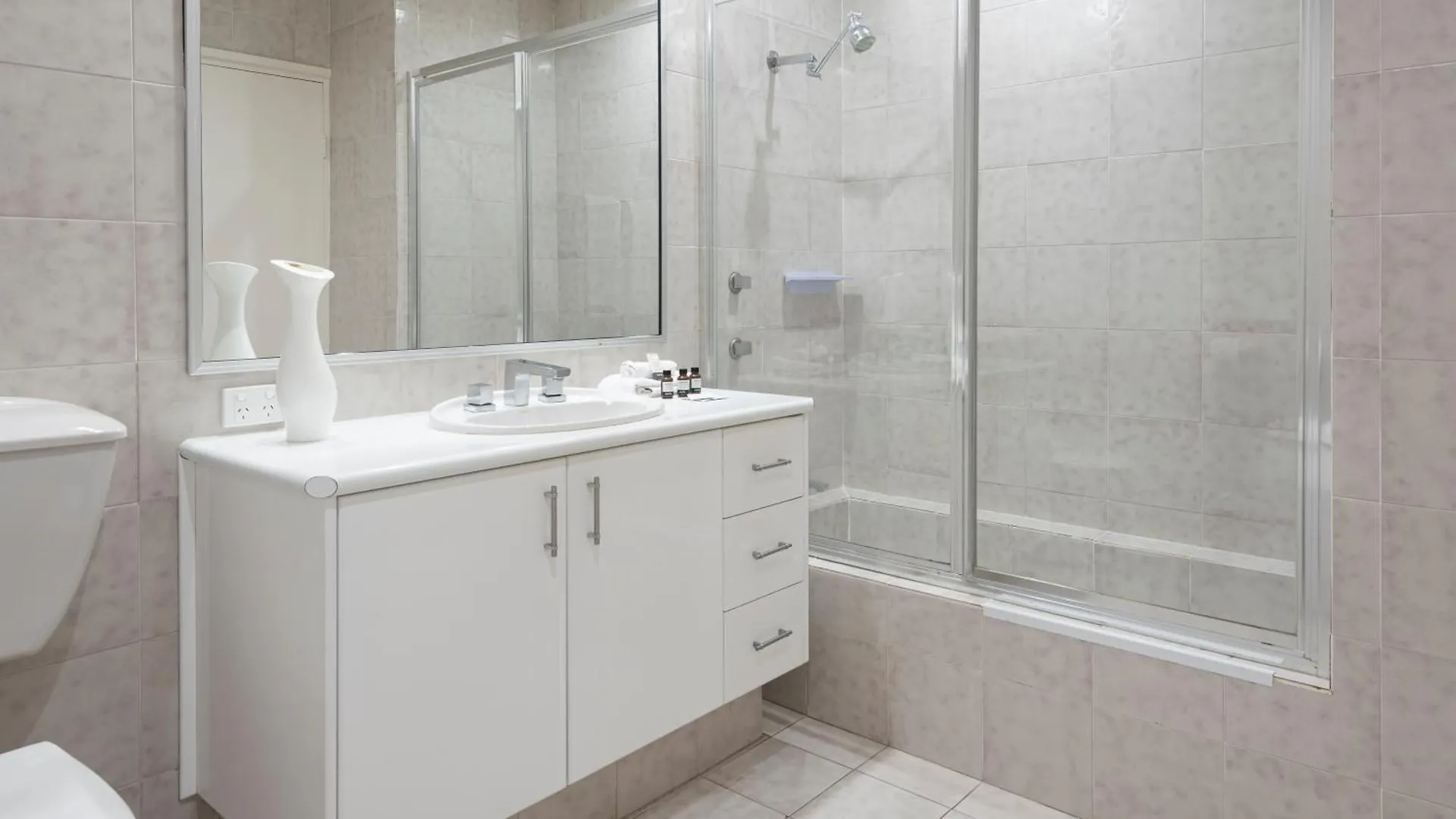 2 Bedroom Poinciana Apartamento Isla Hamilton