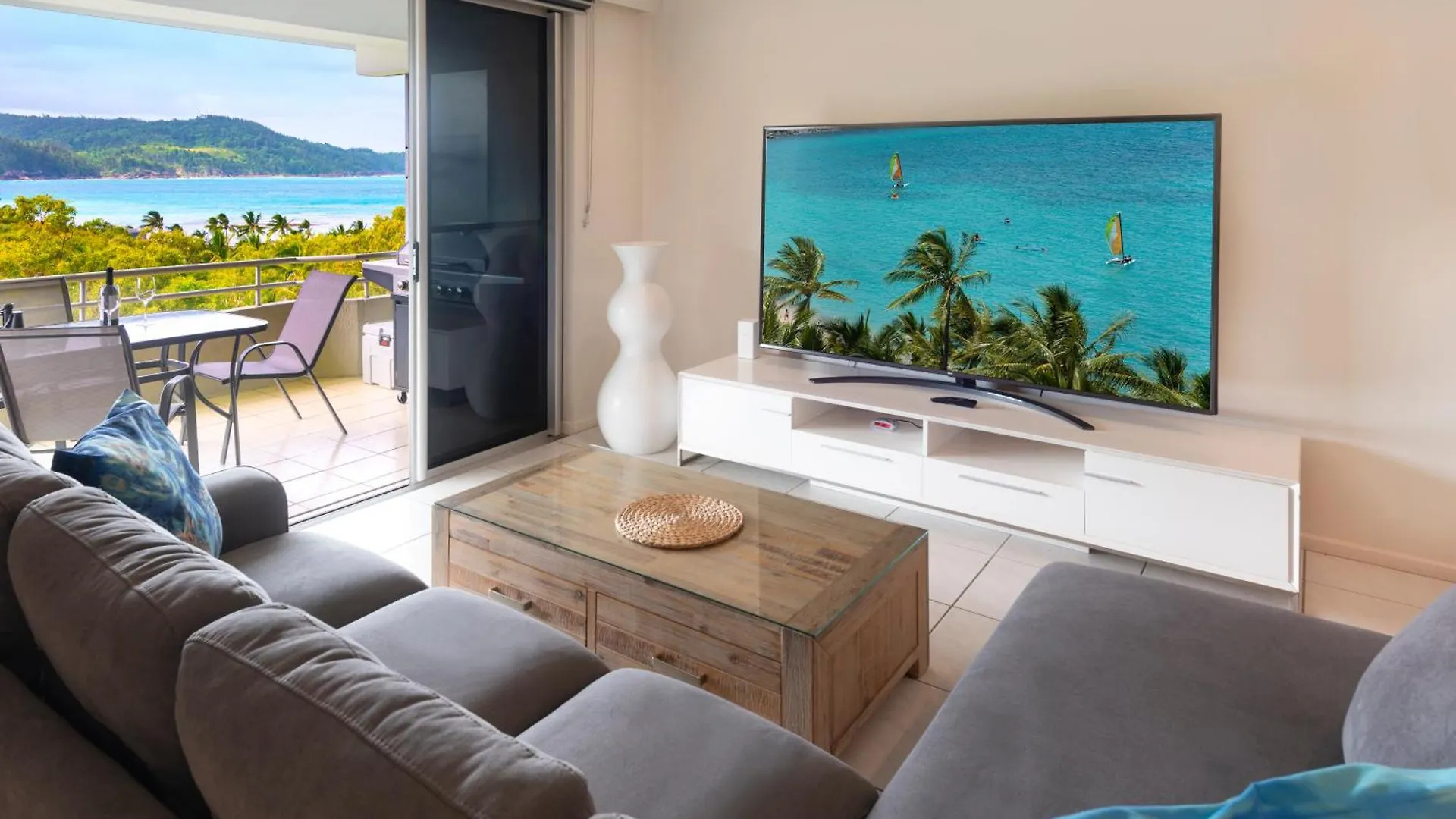 2 Bedroom Poinciana Apartamento Isla Hamilton
