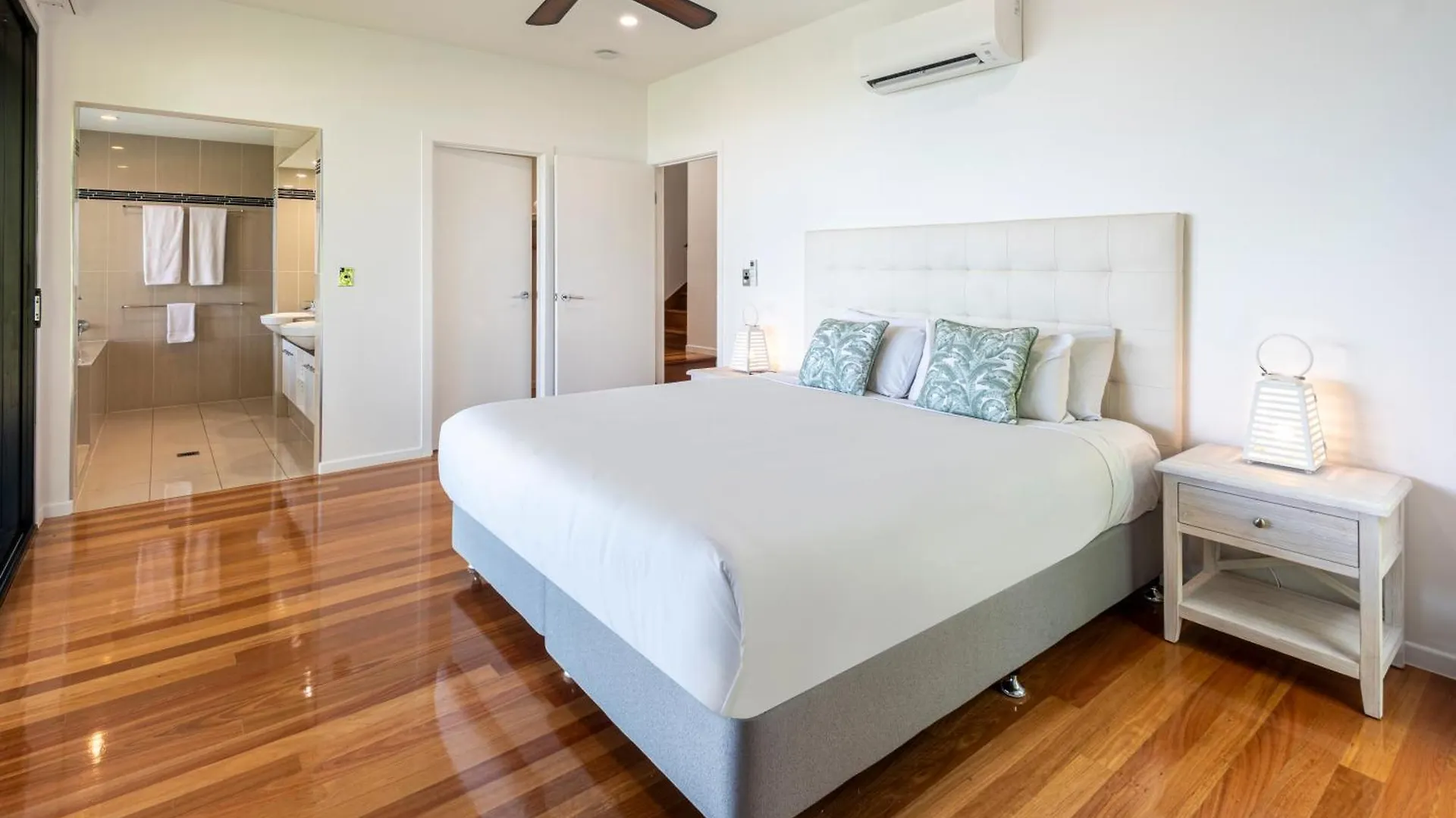 Pinnacle On By Hiha Aparthotel 3*