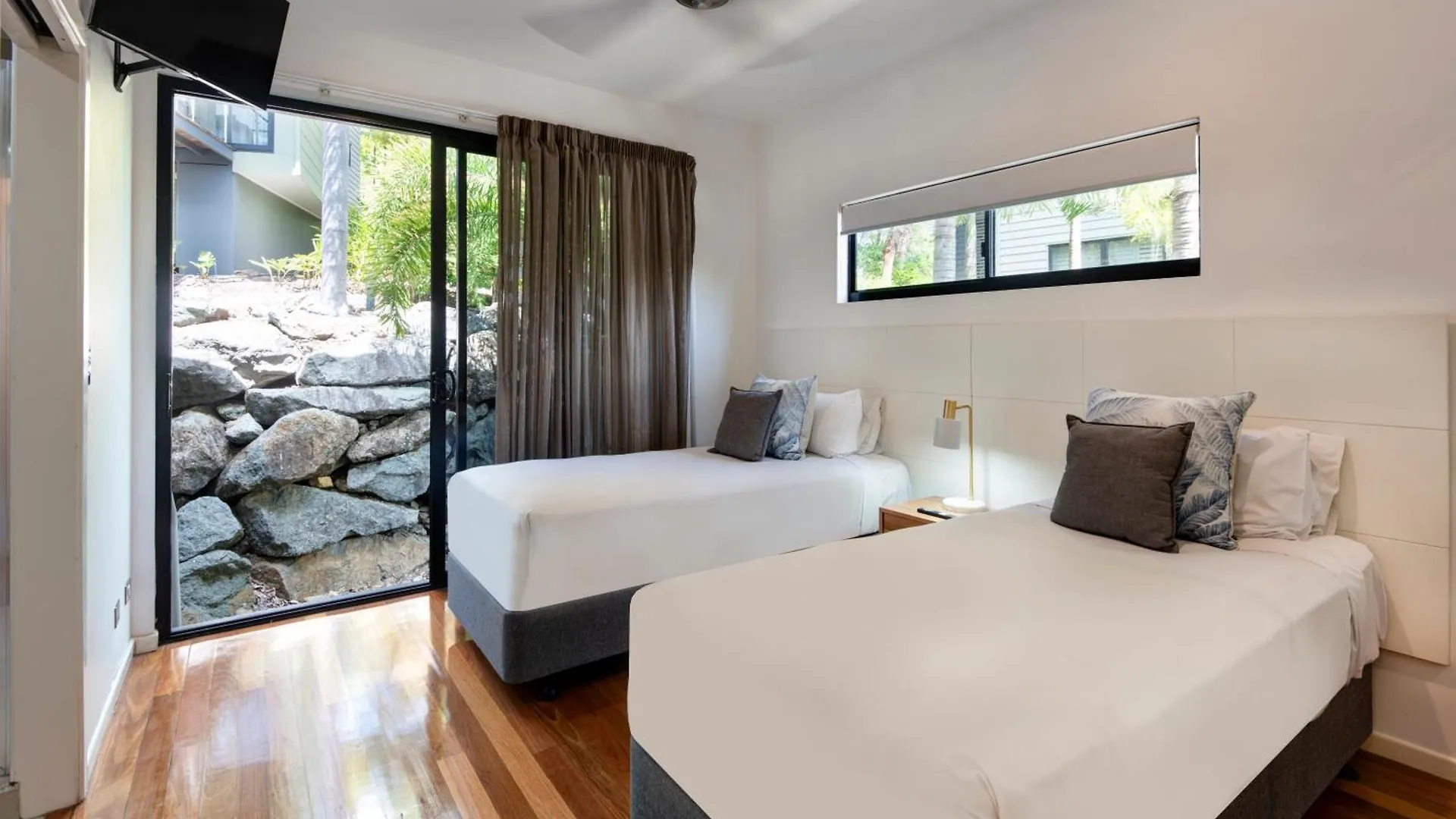 Aparthotel Pinnacle On By Hiha 3*