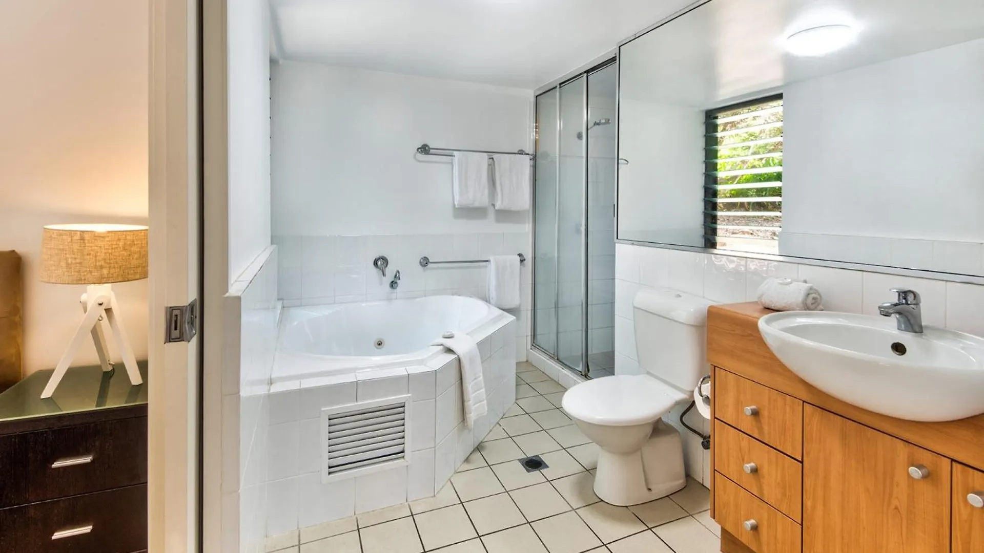 Appartement Oasis 1, 2 Bedroom, 1 Bathroom With Buggy! Hamilton Island