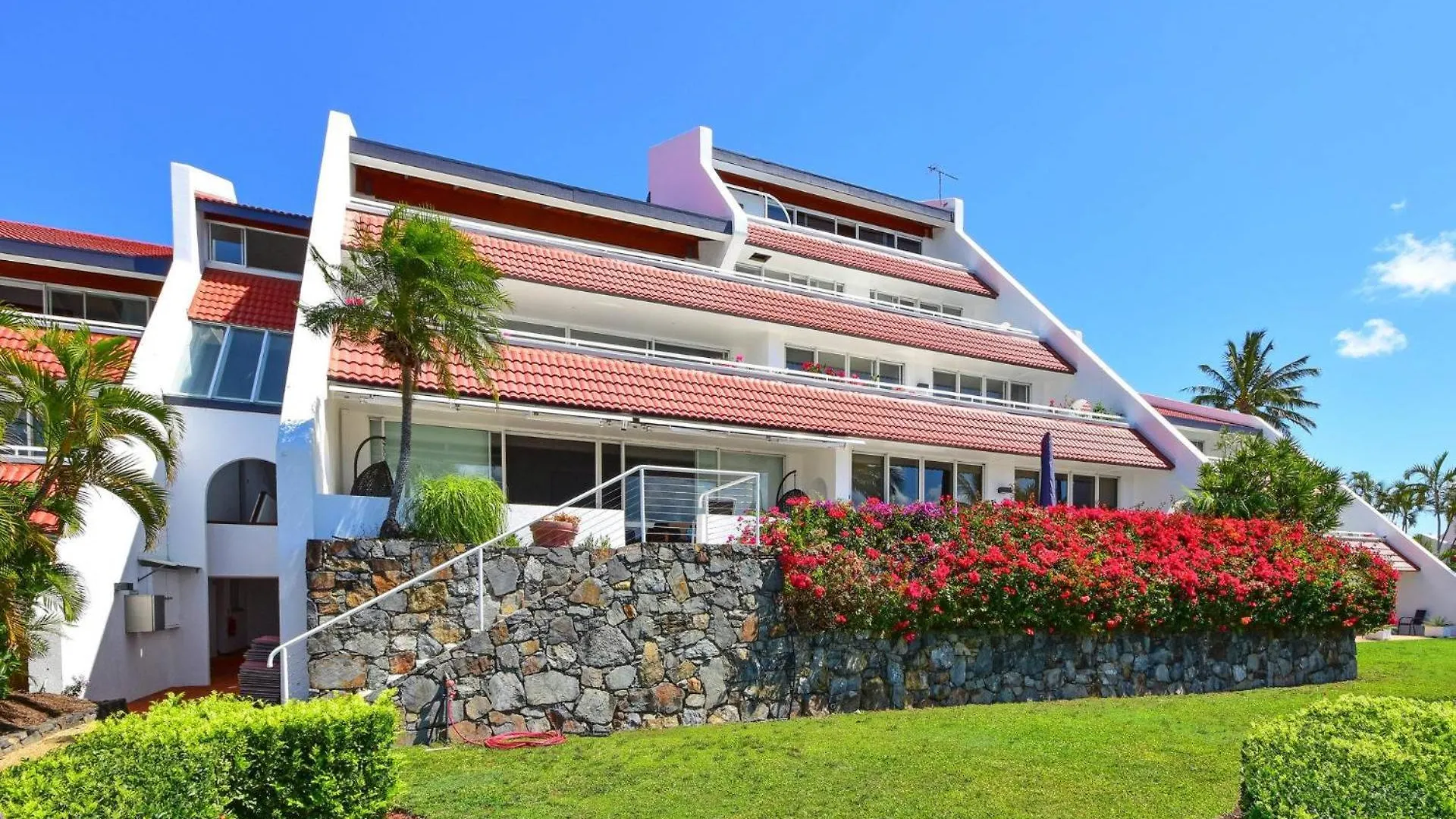 Apartman Bella Vista East 4 Oceanview, Golf Buggy, Valet Service & Shared Pool Hamilton Island