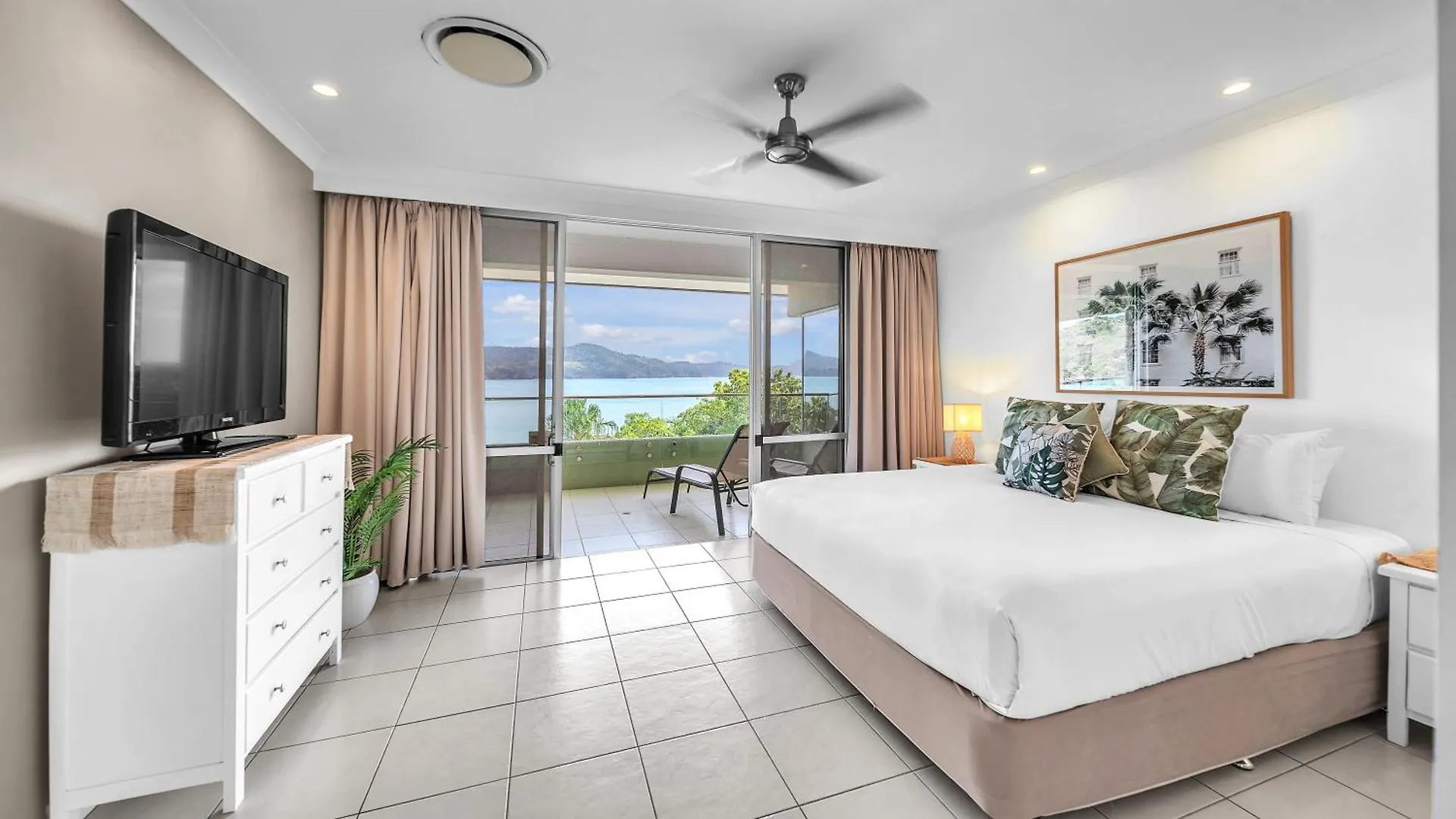 Lejlighed Lagoon Beachfront 206 On By Hamorent Hamilton Island