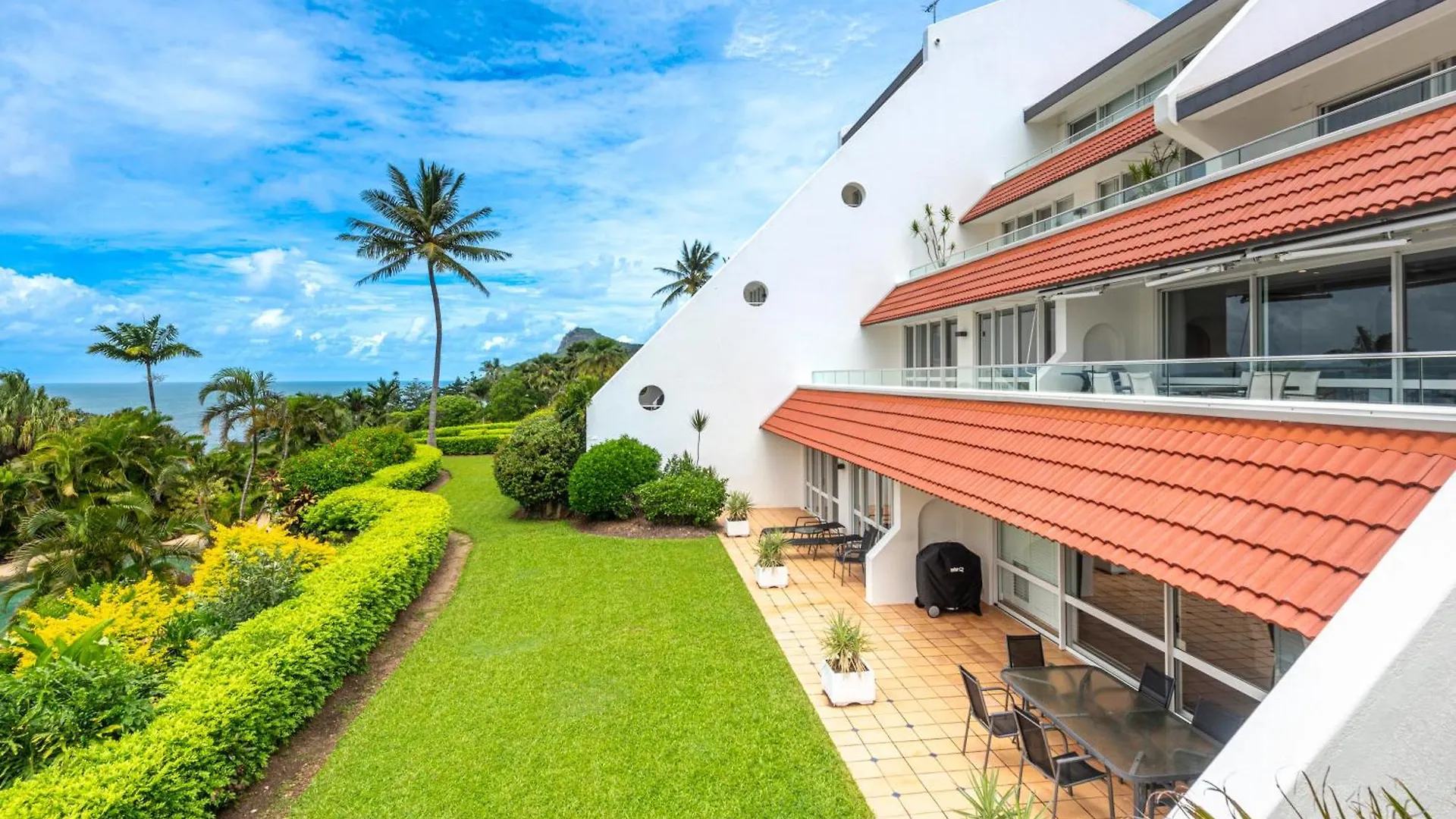 Apartman Bella Vista East 4 Oceanview, Golf Buggy, Valet Service & Shared Pool Hamilton Island