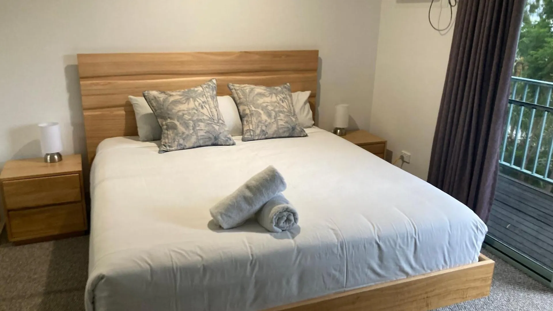 Sunset Waters 17 Comes With A Buggy Holiday home Hamilton Island