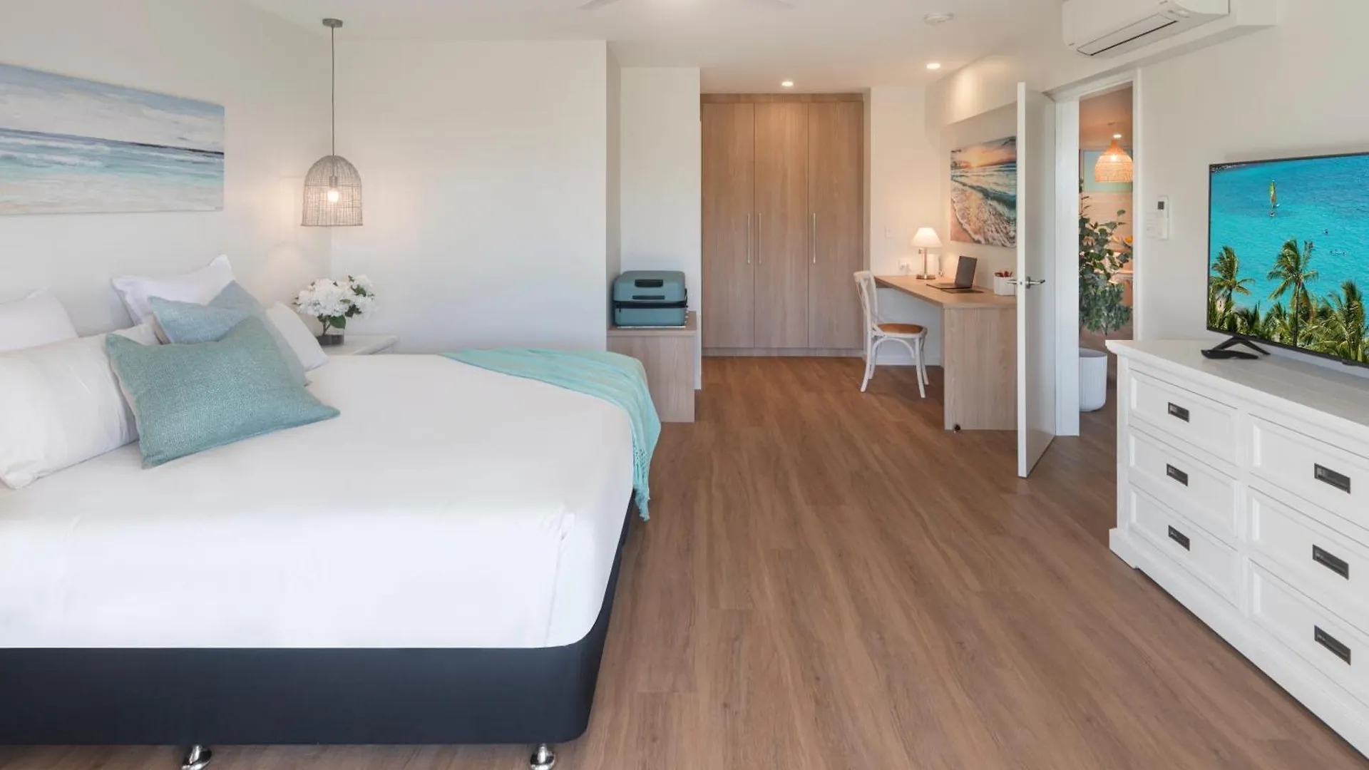 Lagoon Beachfront 006 On By Hamorent 해밀턴아일랜드