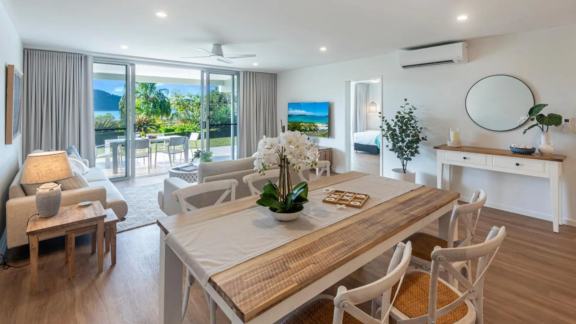 Lagoon Beachfront 006 On By Hamorent 아파트 해밀턴아일랜드