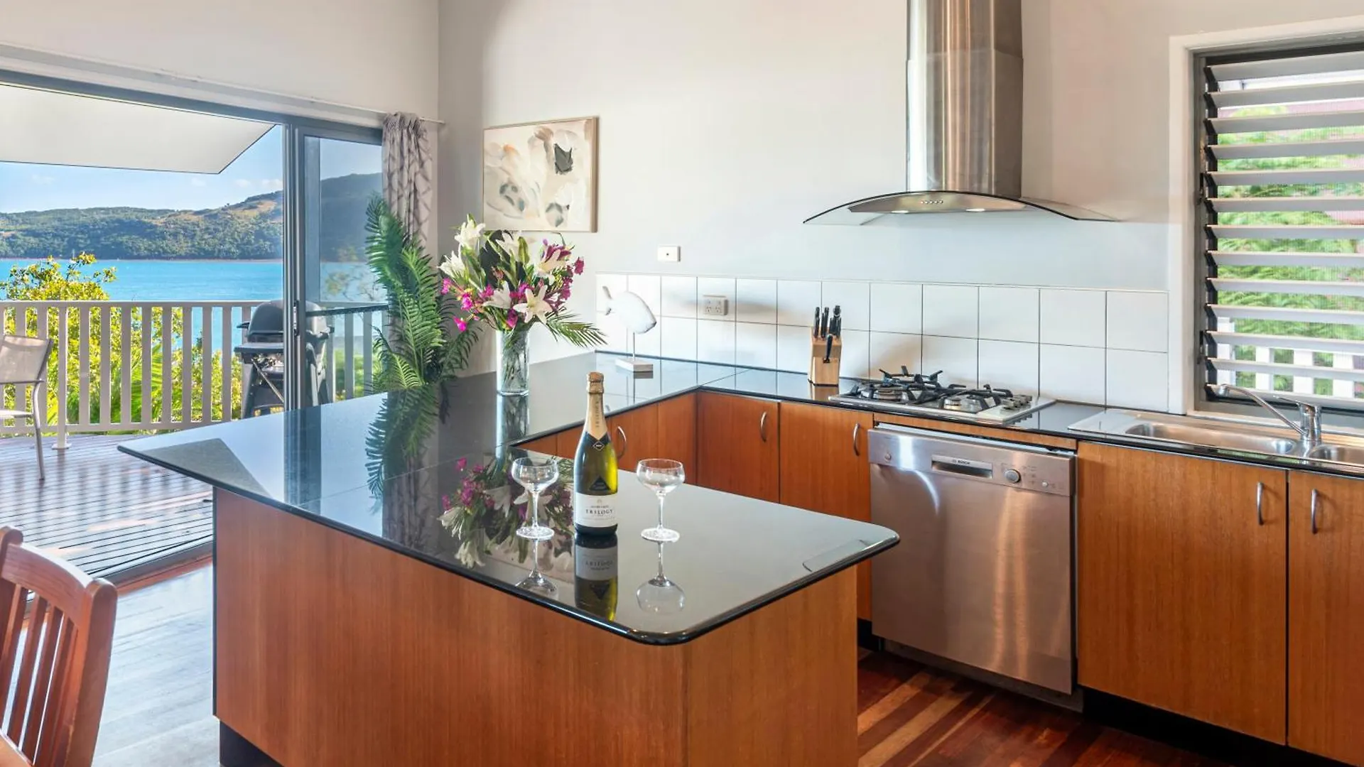Casuarina 18 Ocean Views, Golf Buggy & Transers *