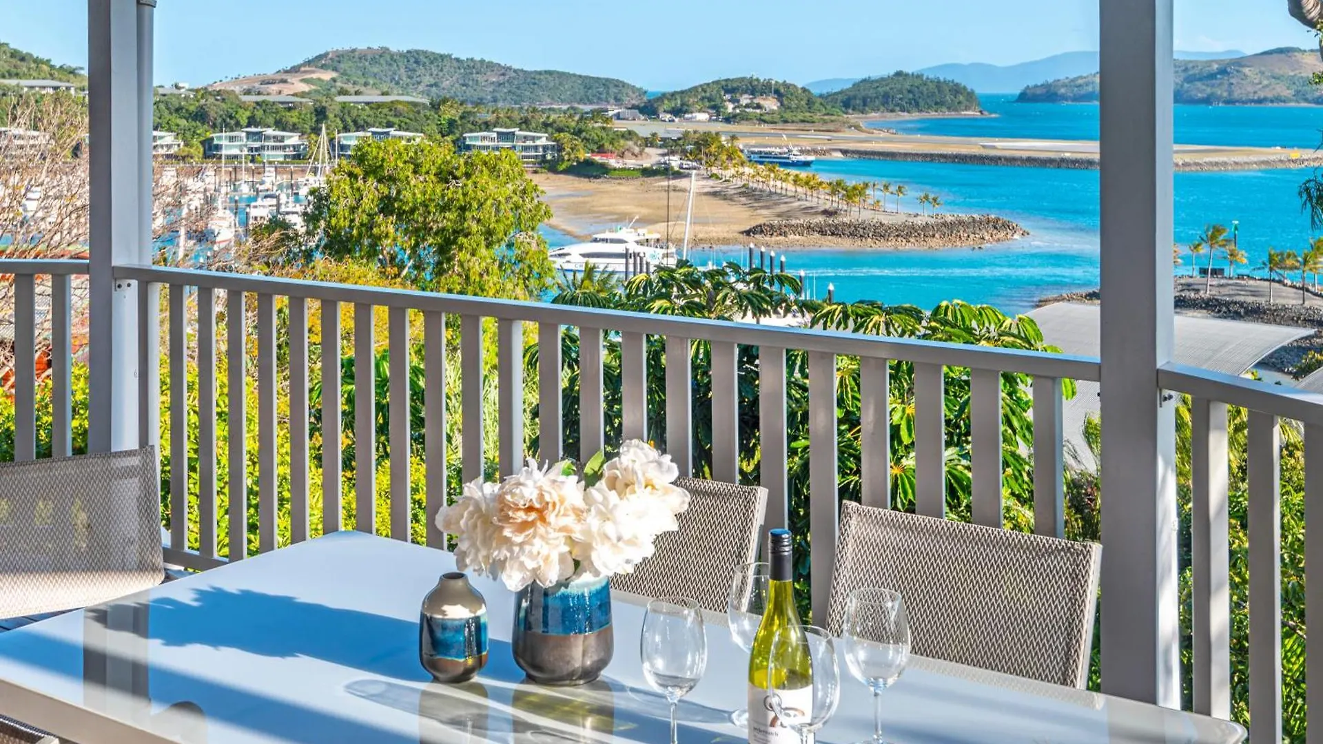 펜션 Casuarina 18 Ocean Views, Golf Buggy & Transers