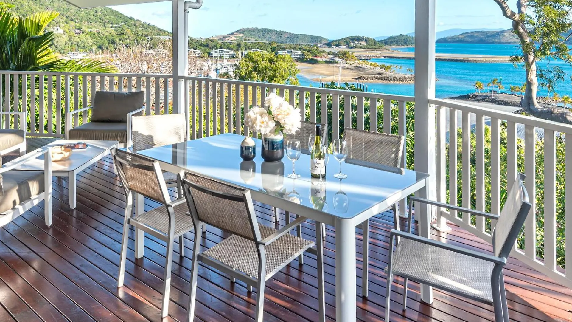 Casuarina 18 Ocean Views, Golf Buggy & Transers 펜션