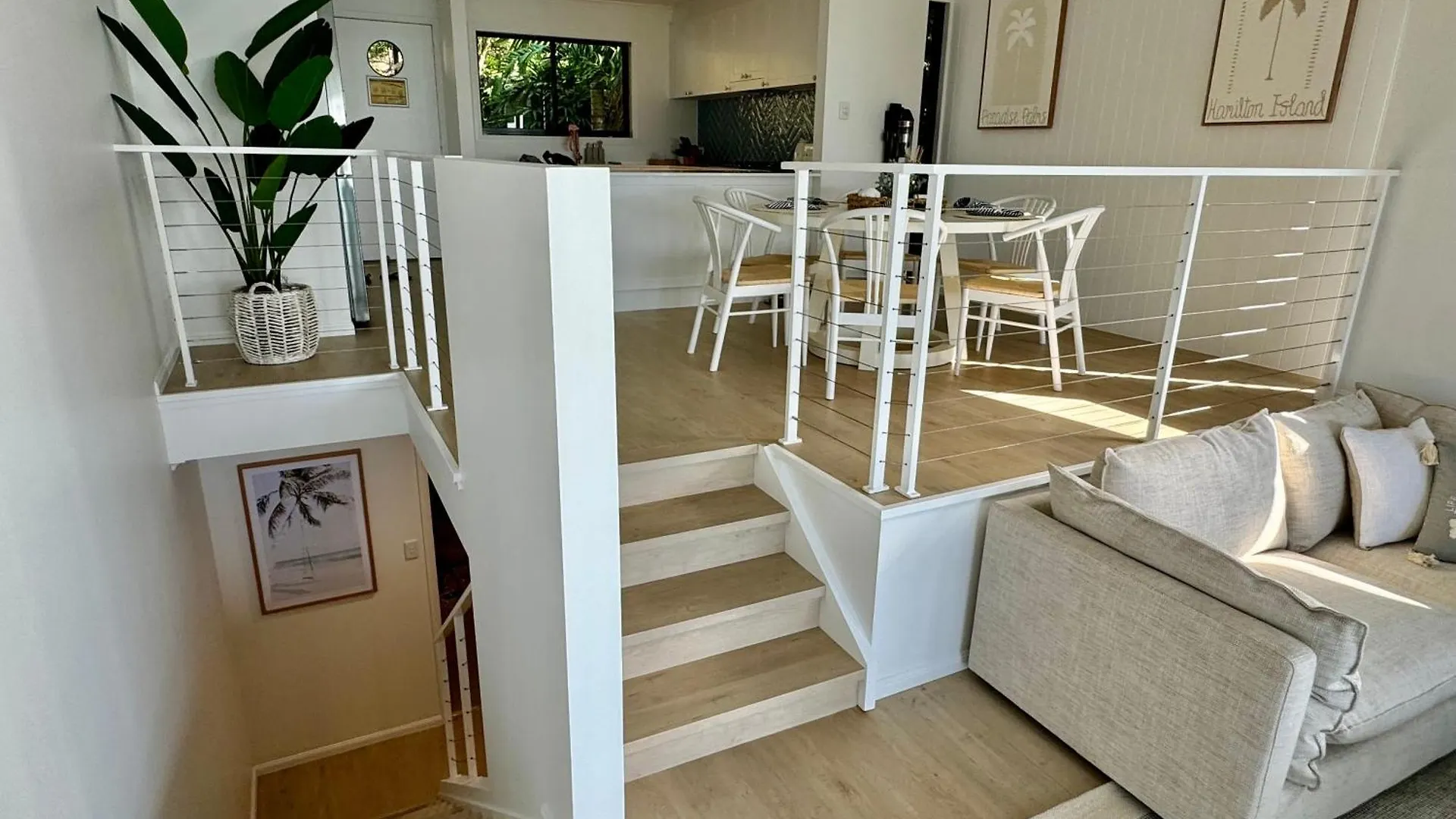 Paradise Palms - Panorama 1