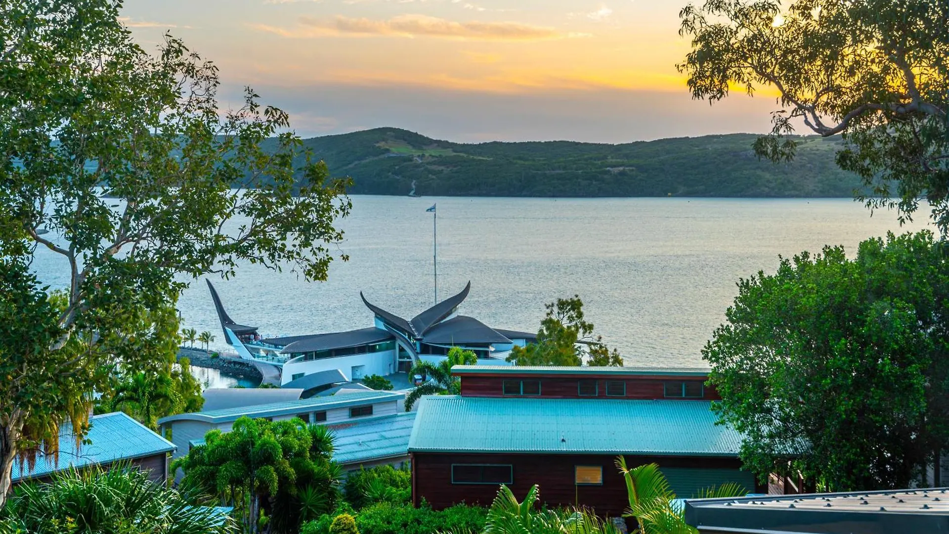 Heliconia 1 3 Bedroom Ocean Views With Golf Buggy