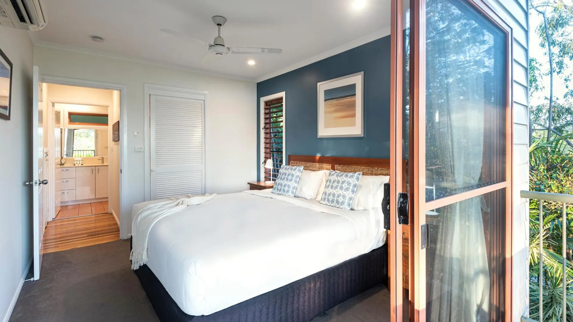 Heliconia 1 3 Bedroom Ocean Views With Golf Buggy Ferienhaus