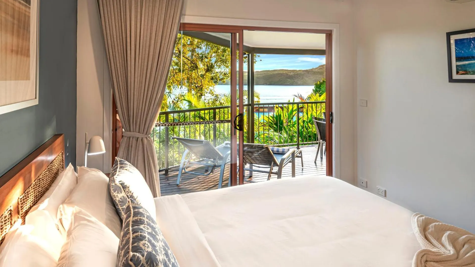 Heliconia 1 3 Bedroom Ocean Views With Golf Buggy *