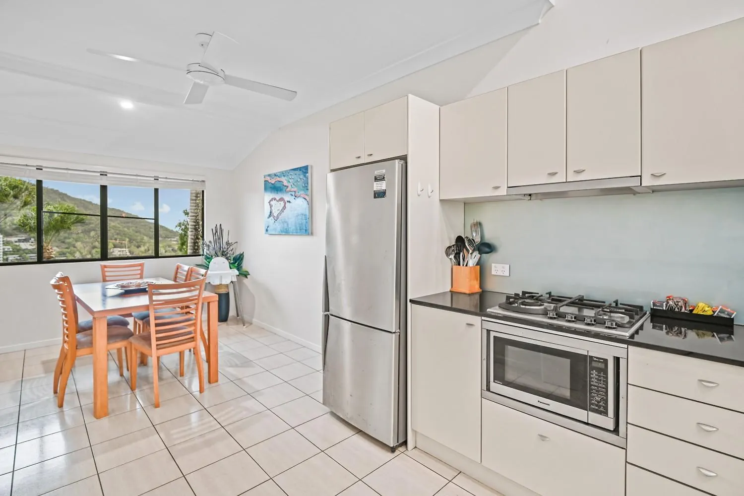 Anchorage * Hamilton Island