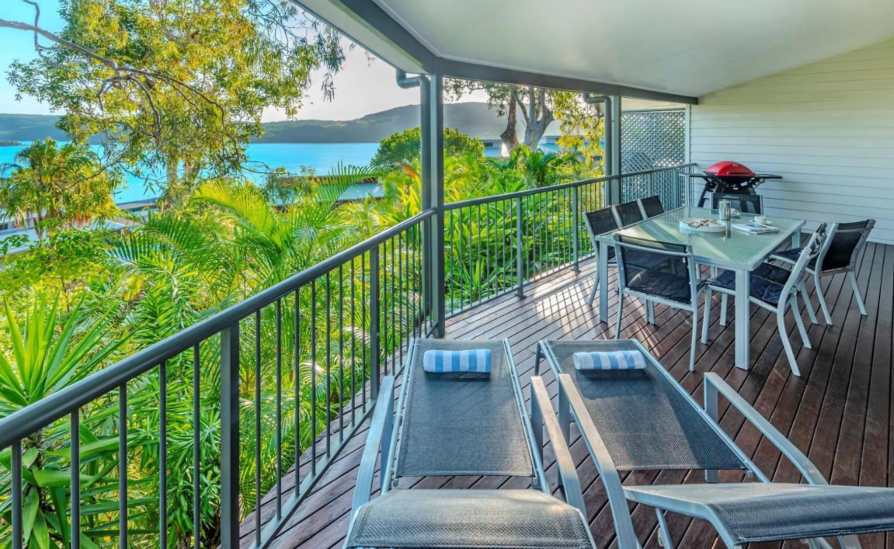 Heliconia 1 3 Bedroom Ocean Views With Golf Buggy Ferienhaus
