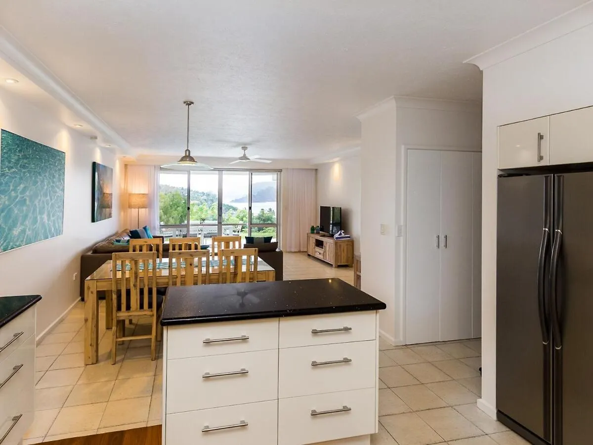 Apartamento Poinciana 010 - Buggy Included! Isla Hamilton