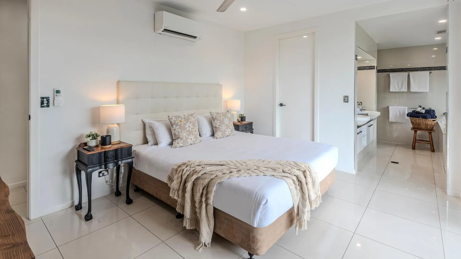 Aparthotel Pinnacle On By Hiha 3*