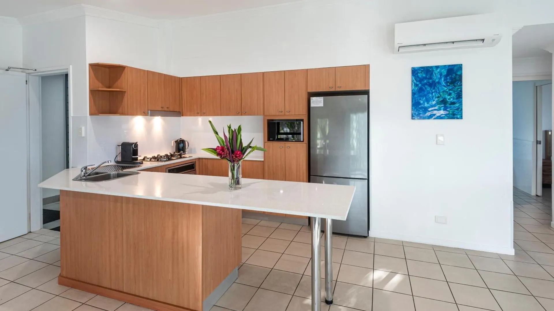 Oasis On By Hiha Daire Hamilton Island