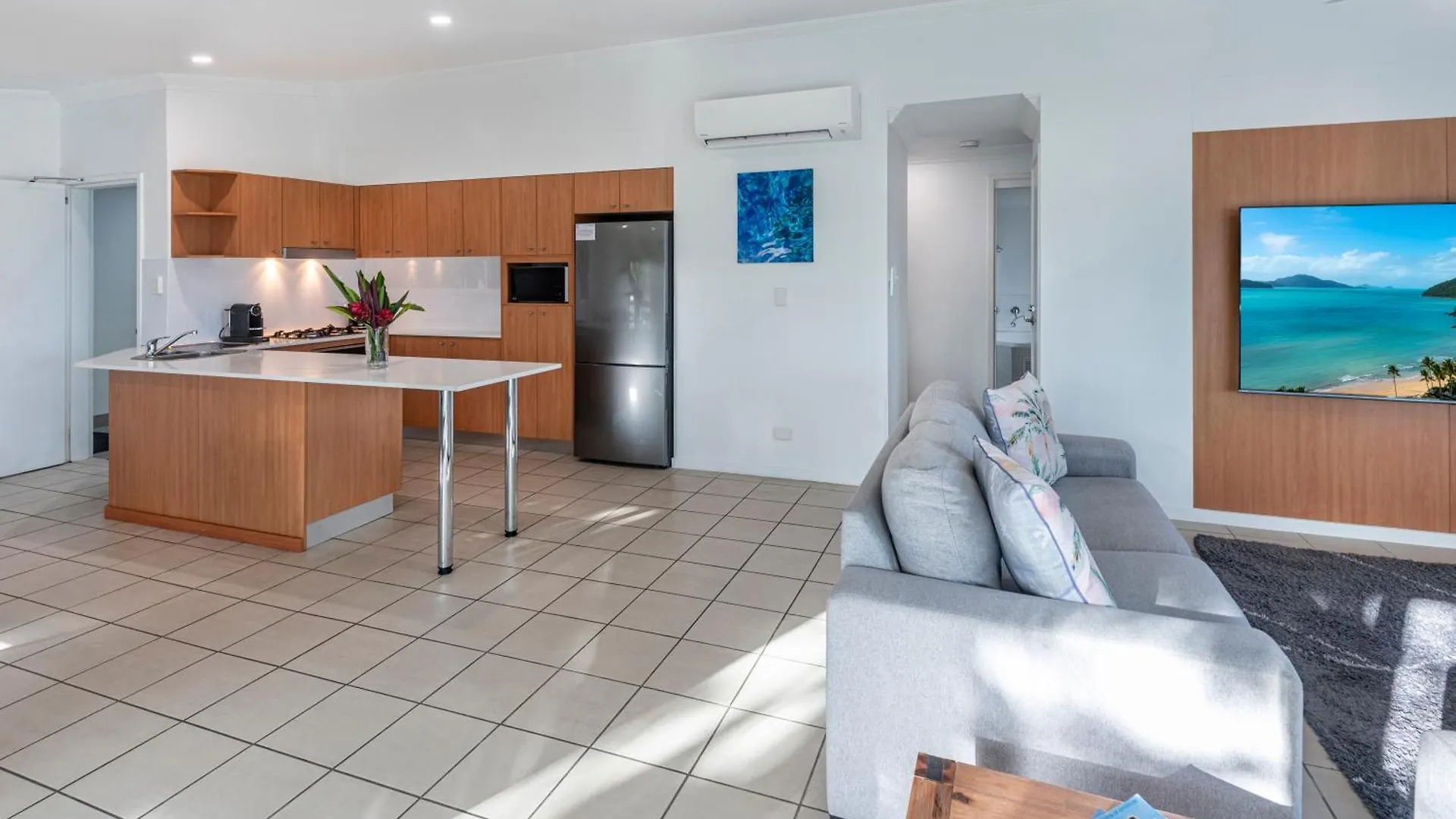 Oasis On By Hiha Hamilton Island