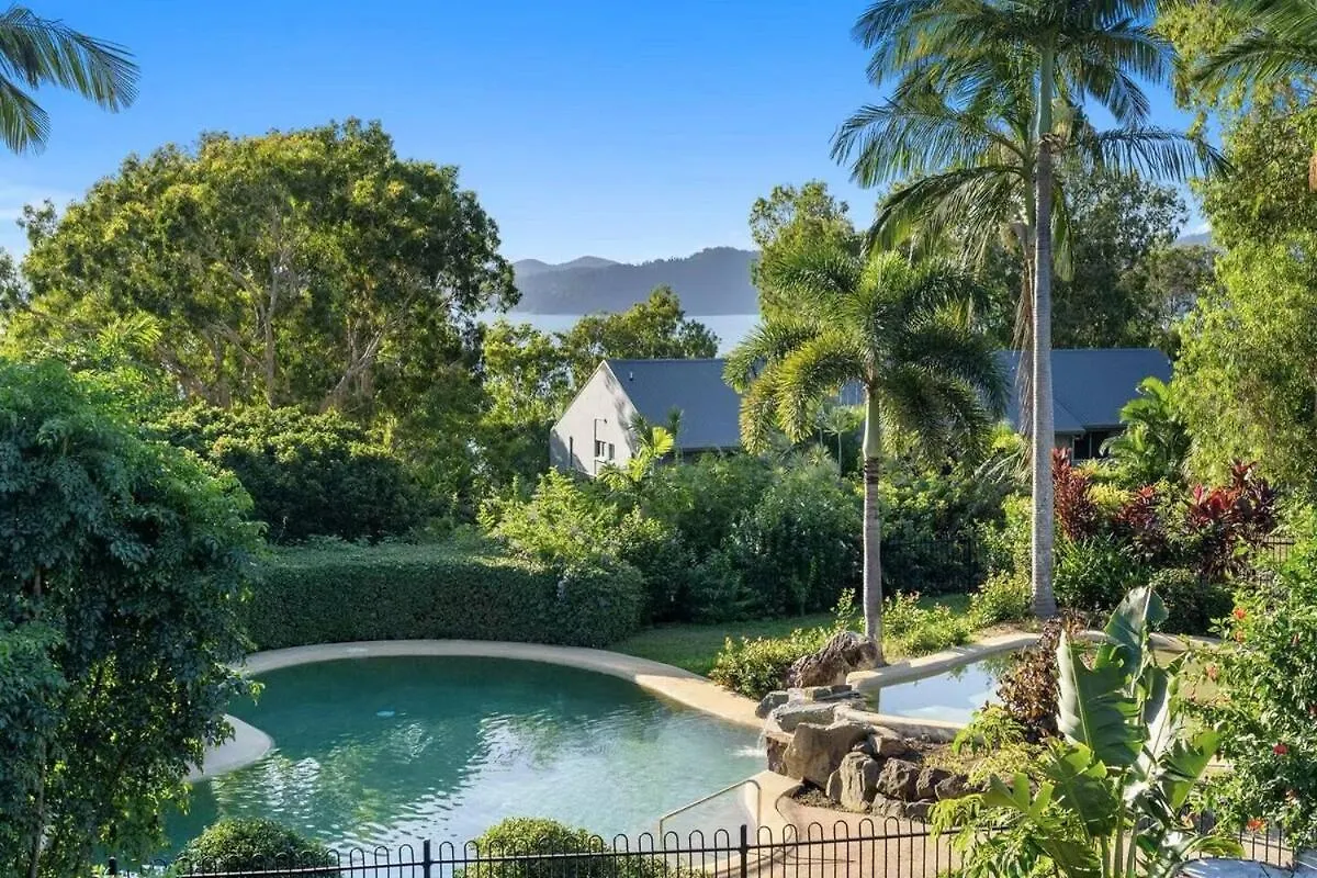 Anchorage 6 & Free Buggy- Hamilton Island
