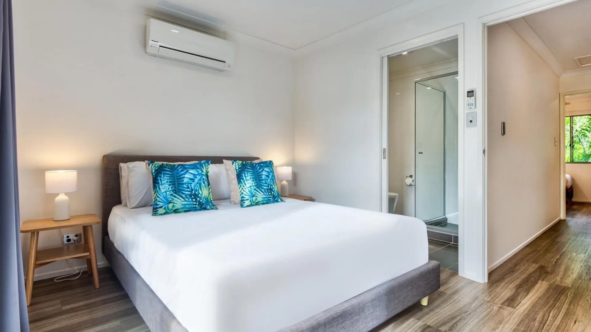 Sunset Water Premium 2 Bedroom 2 Bathroom * Hamilton Island
