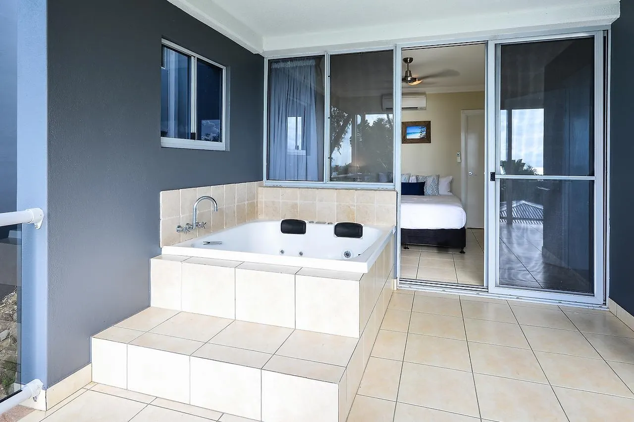 شقة Blue Water Views On By Hiha