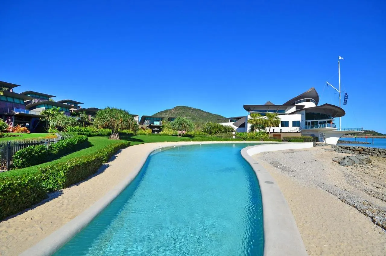 Yacht Club 33 - Serenity - 4 Bedroom 4 Bathroom House Ocean Views 2 Buggies Lejlighed *