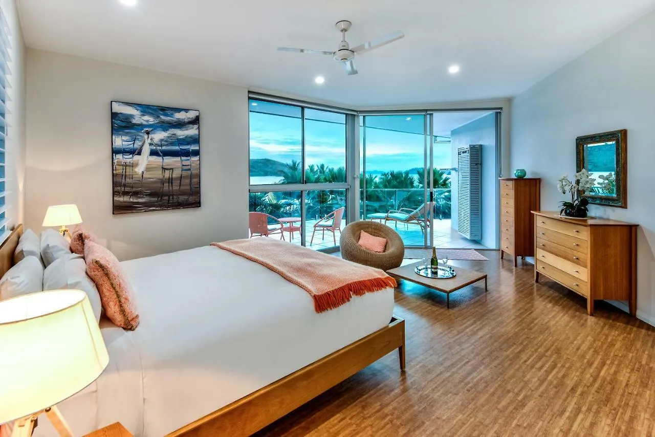 Pavillions Penthouse 25 - Luxury Waterfront With Private Roof Pool And Buggy * 汉密尔顿岛