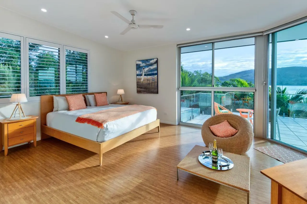 Pavillions Penthouse 25 - Luxury Waterfront With Private Roof Pool And Buggy 汉密尔顿岛
