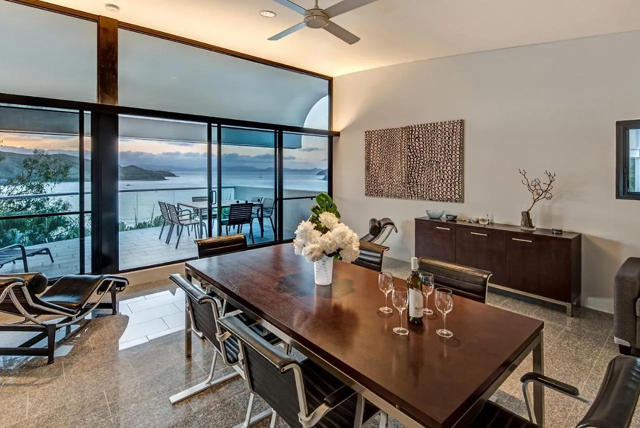 Hébergement de vacances Waves 3 Luxury 3 Bedroom Endless Ocean Views Central Location + Buggy