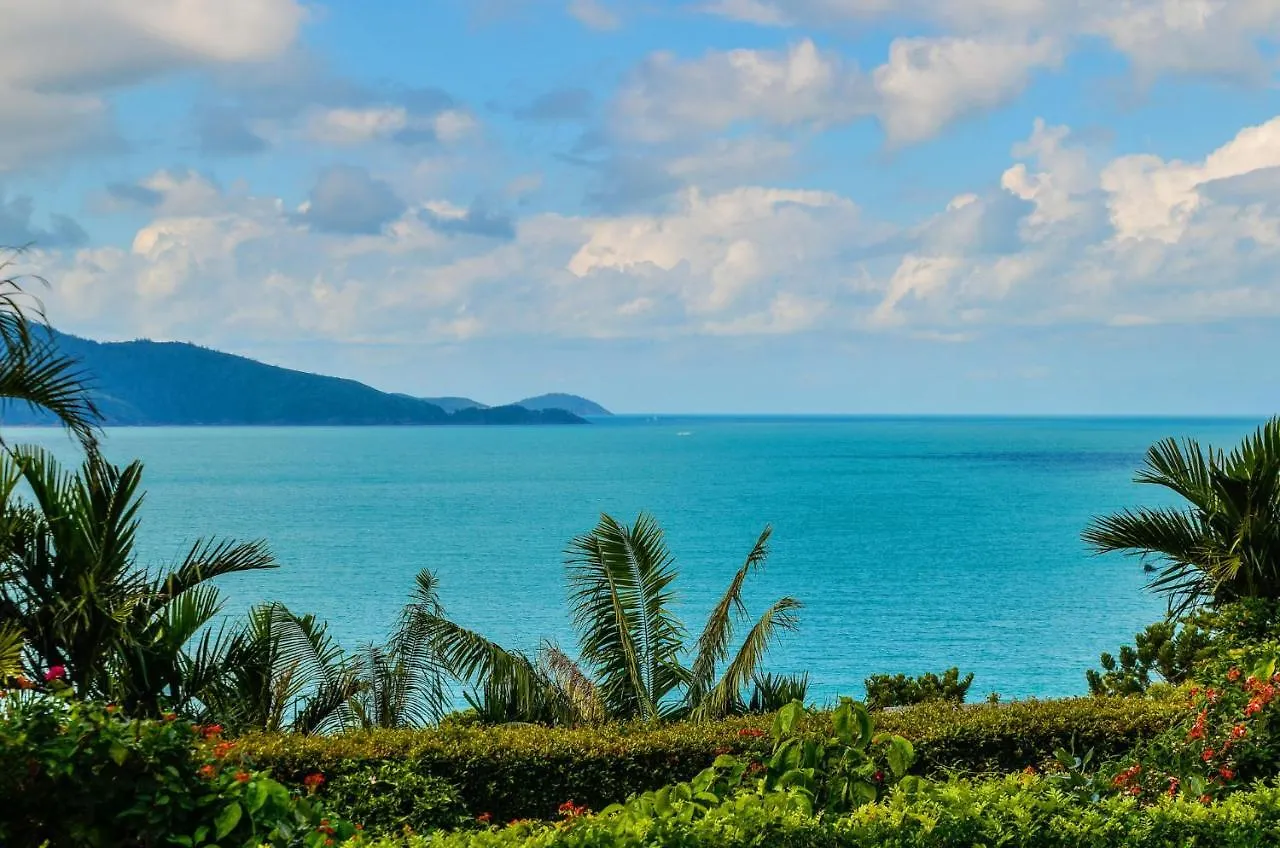 Bella Vista East 3 Luxury Ocean Views Large Flat Grassed Area And Buggy 아파트