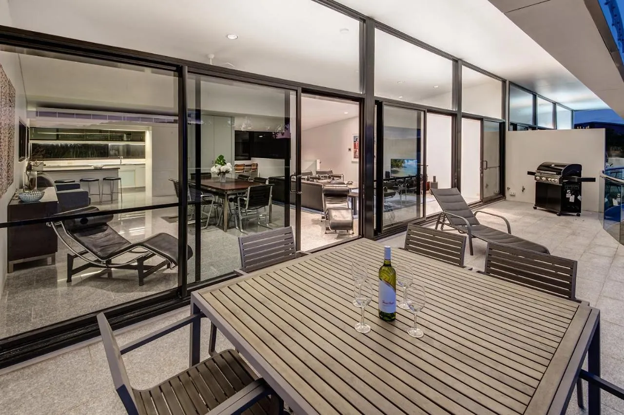 Waves 3 Luxury 3 Bedroom Endless Ocean Views Central Location + Buggy Hébergement de vacances Île Hamilton