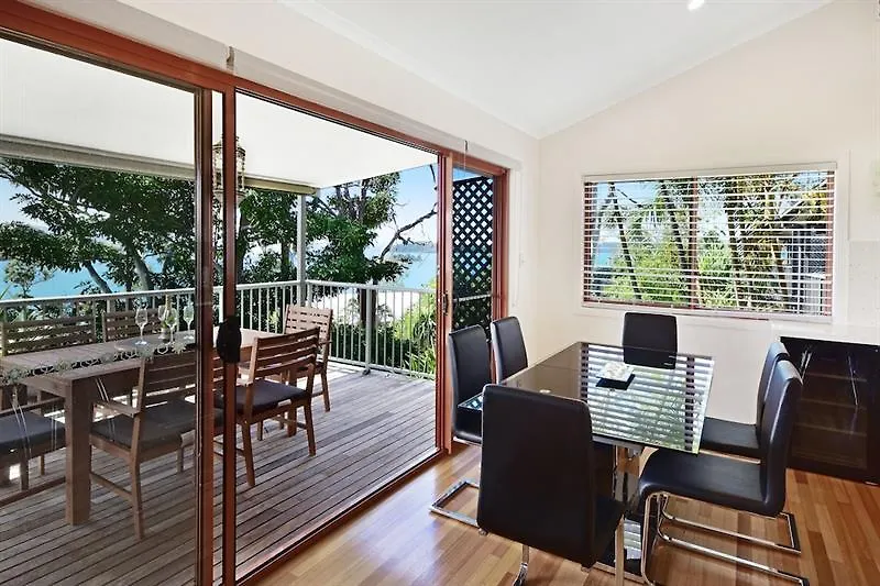 Heliconia 10 Newly Renovated Centrally Located House Hamilton Island