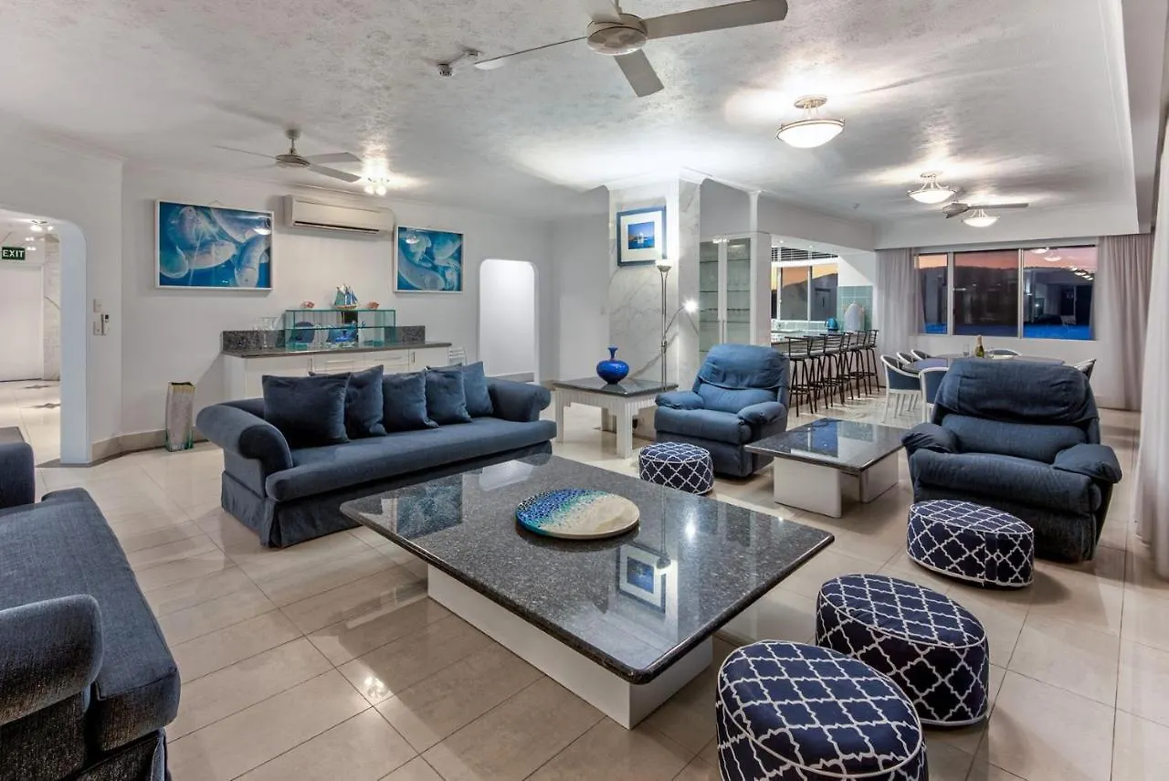 Yacht Harbour Tower 5 - Oceanviews, Buggy And Private Lift Access And Valet Service