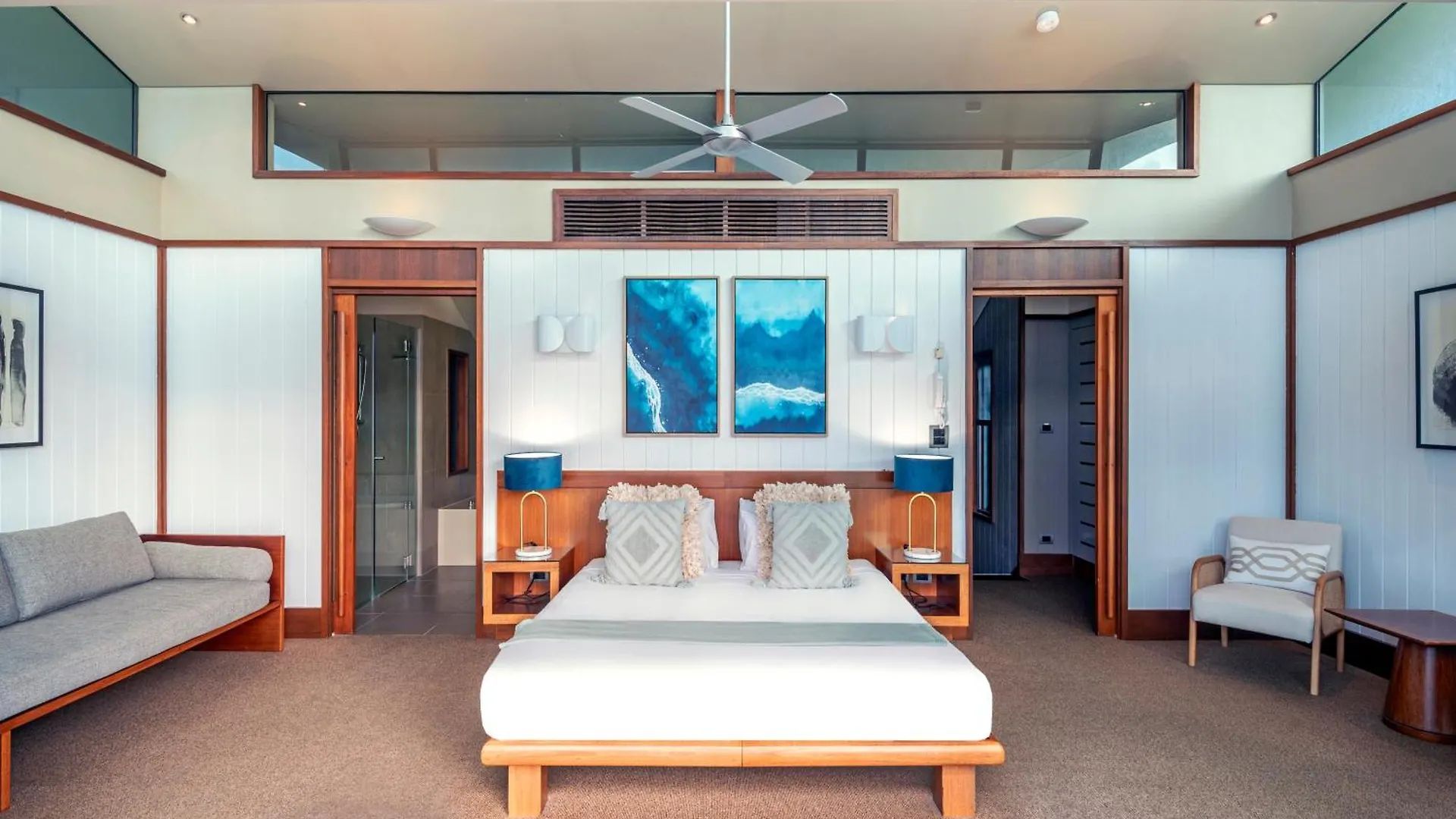 Yacht Club Apartment *