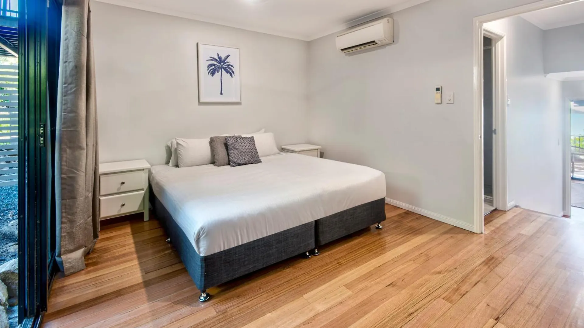 Apartment Panorama On By Hiha