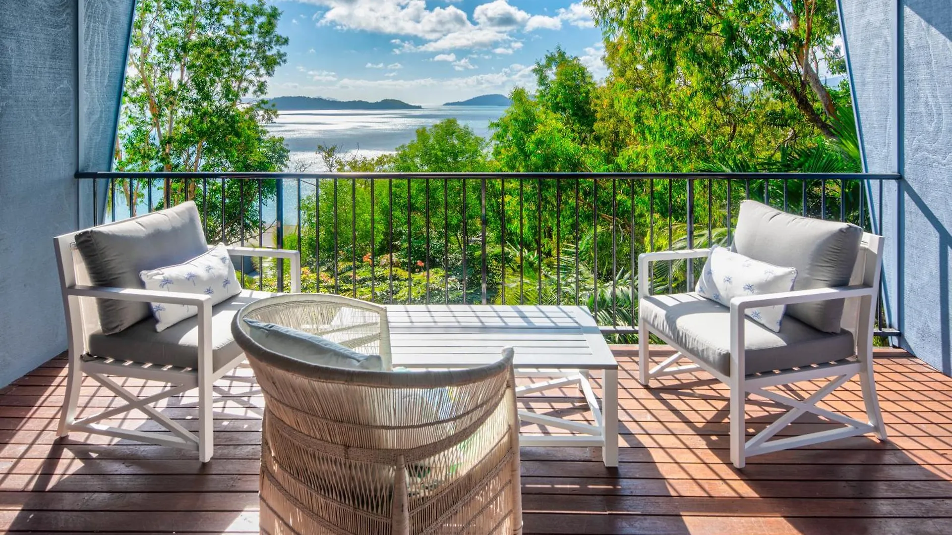 Panorama On By Hiha Hamilton Island