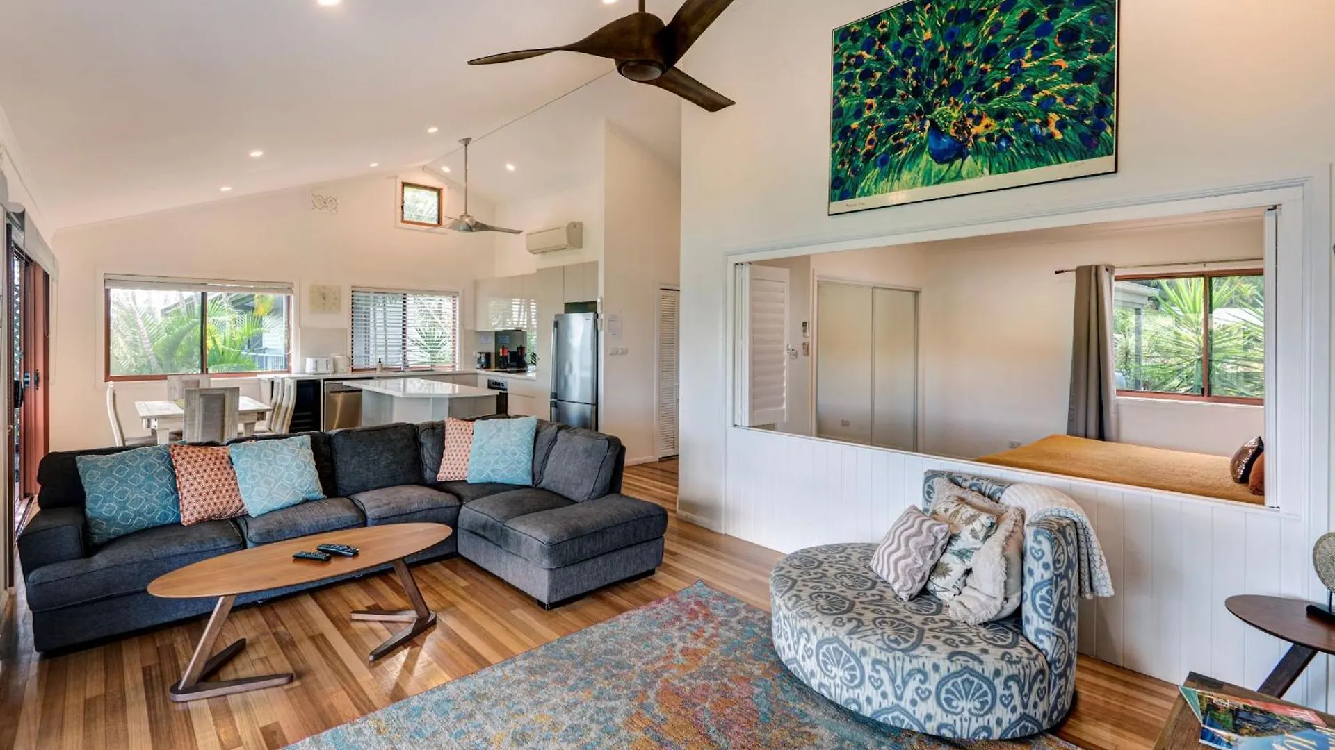Heliconia 10 Newly Renovated Centrally Located House Hamilton Island