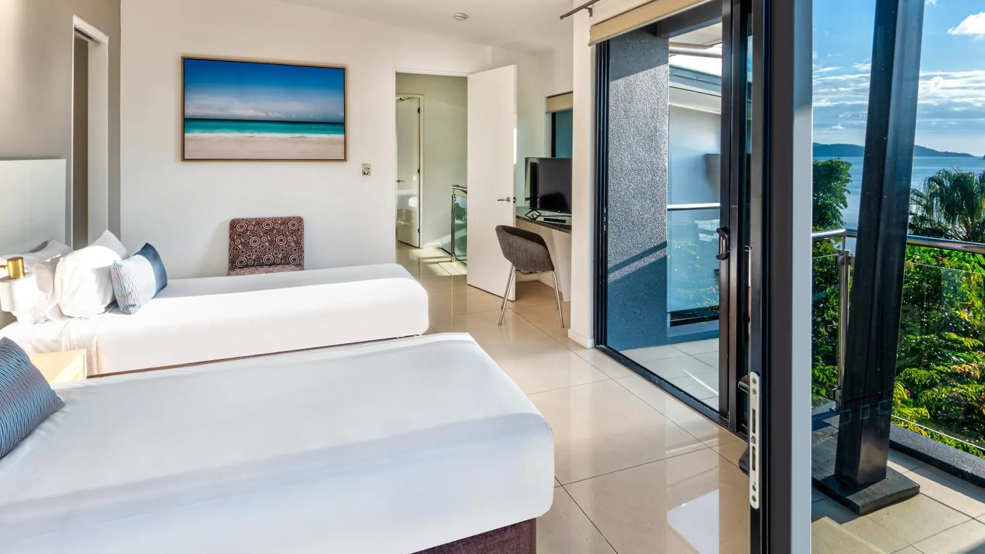 Edge Penthouse On By Hiha *